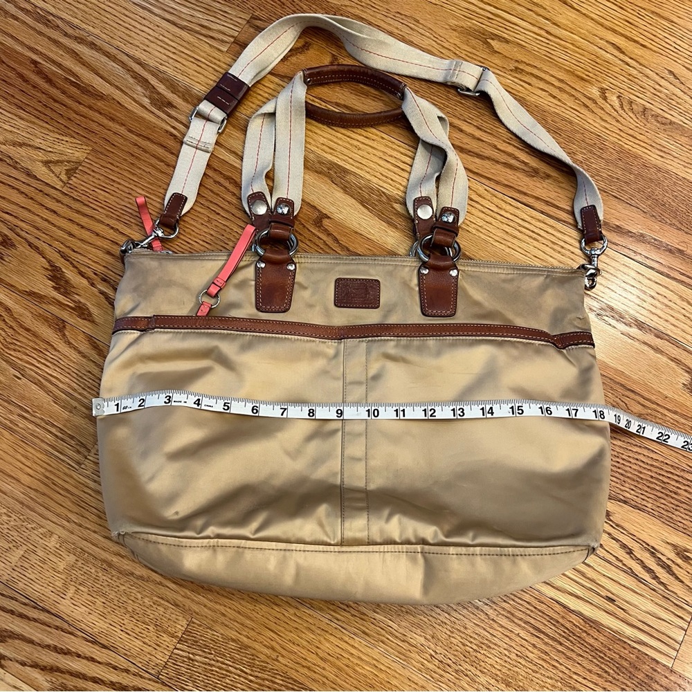 COACH 2007 Champagne Satin Fabric Hamptons Weekend Tote Purse 11748 Crossbody - Picture 13 of 16